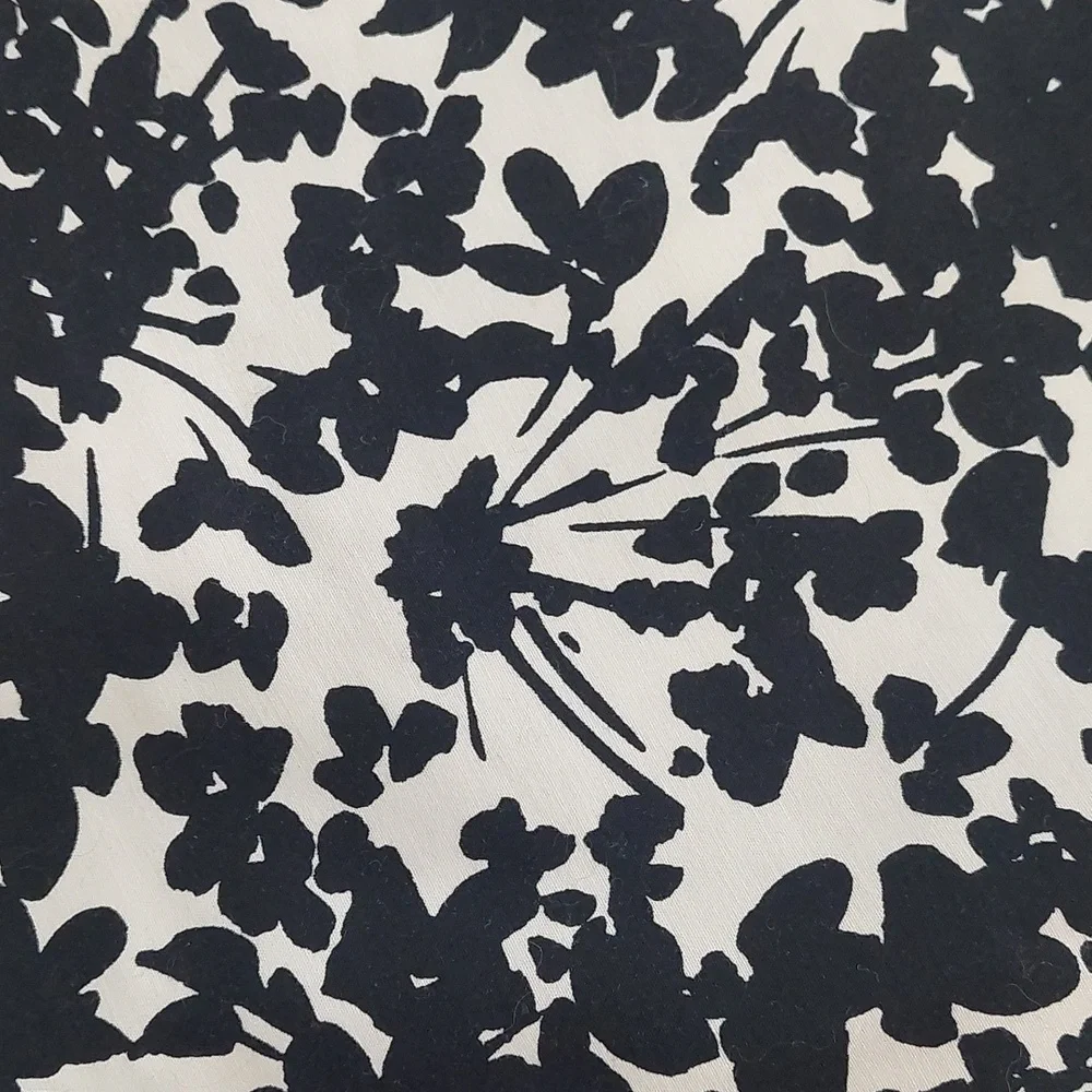 BANANA REPUBLIC Black and White Floral Pencil Skirt NWOT
